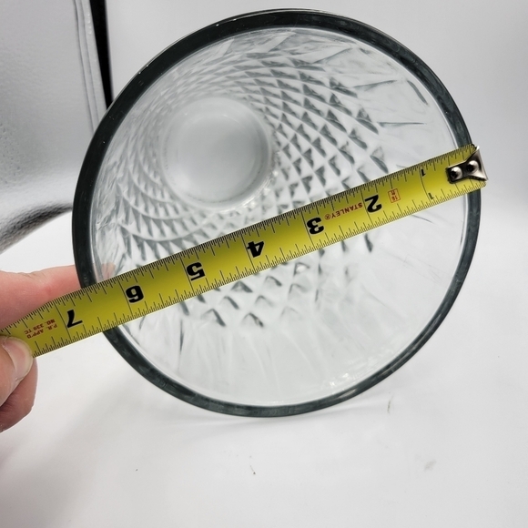 Large Clear Crystal Glass Diamond Pattern Vase - Picture 5 of 5